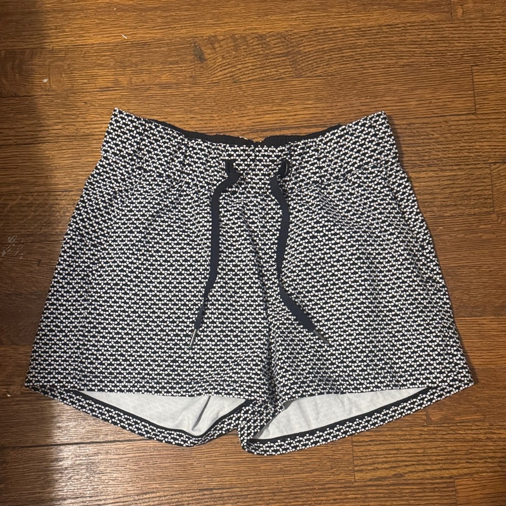 lululemon athletica Black and White High Waist Shorts